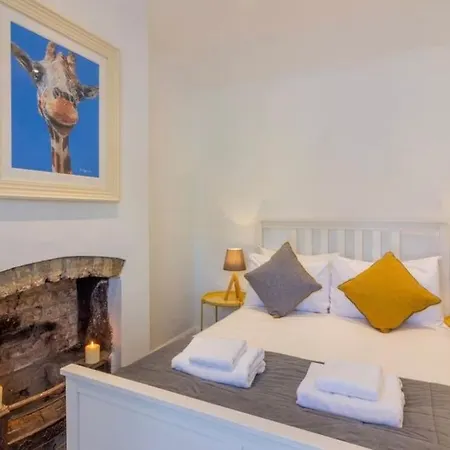 Newly Refurbished Traditional Apartmán Blackrock (Dublin)