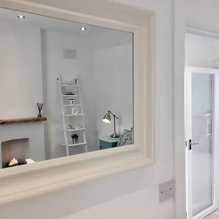 Newly Refurbished Traditional Blackrock